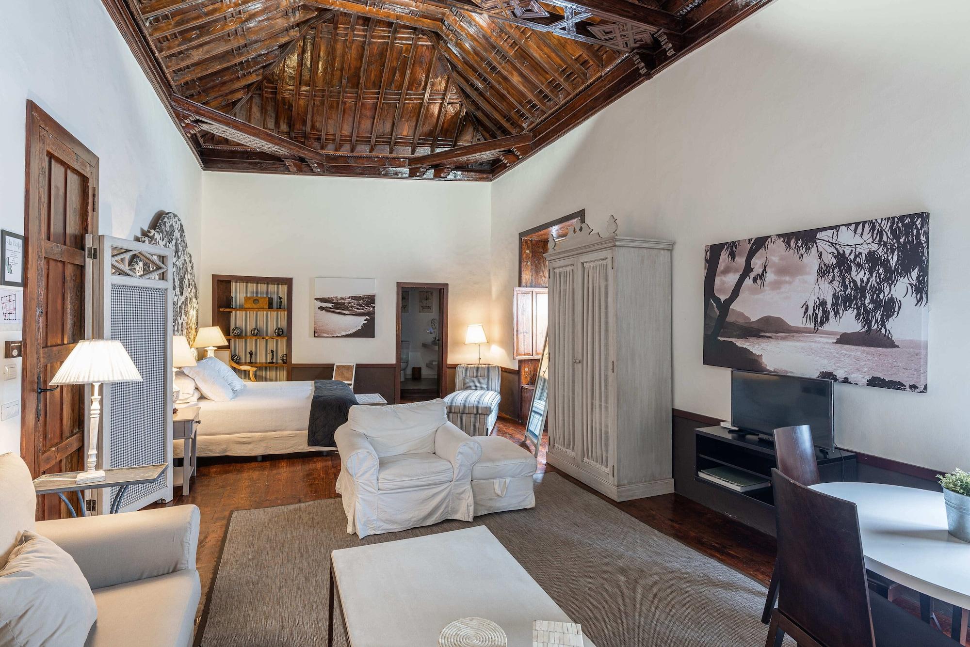 Isla Baja Suites غاراتْشيكو المظهر الخارجي الصورة