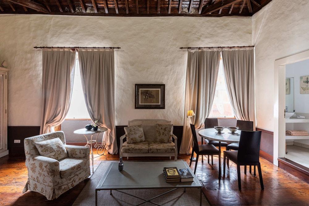 Isla Baja Suites غاراتْشيكو المظهر الخارجي الصورة